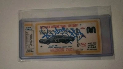 RICHARD PETTY SIGNED 1972 YANKEE 400 TICKET STUB MICHIGAN - Image 1 of 2