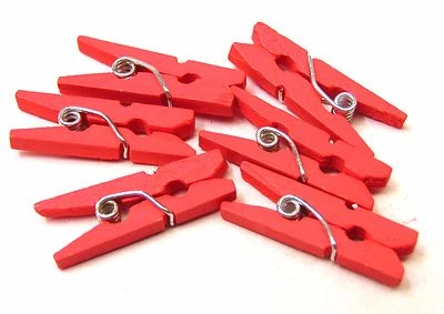 Dolls House Clothing Pegs 6 Working Red 1:6 Scale Craft Kitchen tumdee - Image 1 of 4