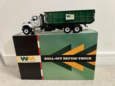 First Gear 1:34 Waste Management Mack Front-End Loader With Bin 19-2924B - Image 1 of 4