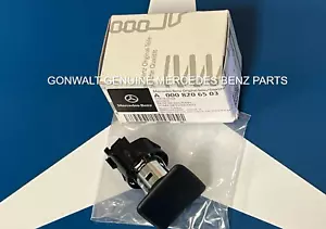 Mercedes Benz G550 CLA35 AMG S65 AMG S560 AMG GT43 19-23 Power Outlet 0008206503 - Picture 1 of 3