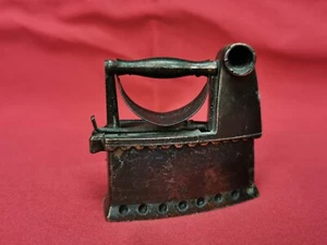 Antique Iron Pencil Sharpener Vintage Diecast Metal Miniature Collectible Retro - Picture 1 of 7