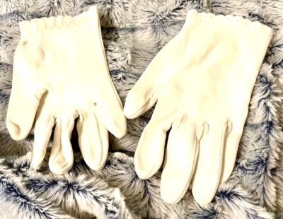 Raro Vintage Años 40 Guantes de Vestir Blanco Iglesia Drama Disfraz High Tea Juegos con disfraces Foto 1 de 2