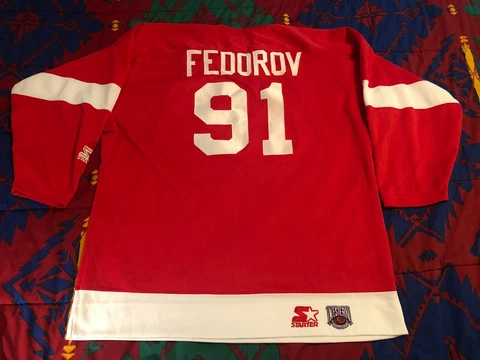 Vintage 1993-95 Sergei Fedorov Detroit Redwings Jersey Starter size M Red CCM Cover