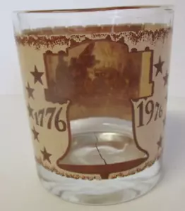 1976 Americana Bicentenario Liberty Bell Dichiarazione di Indipendenza Vetro ~874A - Foto 1 di 7