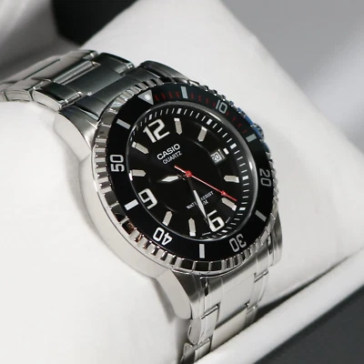 Мужские спортивные часы Casio MTD-1053D-1A черный циферблат нержавеющая сталь - Изображение 1 из 4