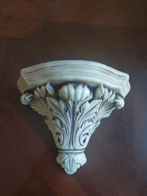 Estante flotante vintage pared hoja de acanto resina medidas 9,5 X 9X 5,25 pulgadas Foto 1 de 3