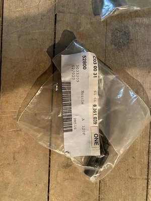 OEM NOS 1997-2003 BMW 61668361039 izquierda derecha boquilla de lavado de parabrisas térmico Foto 1 de 2