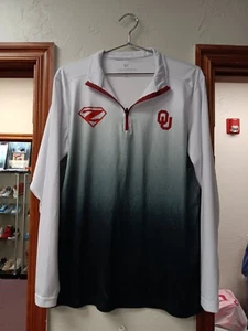 Preowned Mens Colosseum Athletics Oklahoma Sooners 1/4 Zip Size Mens Large 108 - Picture 1 of 5