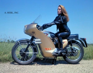 BSA A 65 L Lightning 007 James Bond motorcycle photo racing photograph - Picture 1 of 1
