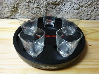 6 VERRES BALLANTINE FIRE + PLATEAU OFFERT (6 SHOTS + PLATEAU)