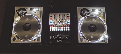 Custom Technics 1200 MK2 (par) con mezclador de batalla Pioneer DJM-S9 Foto 1 de 2