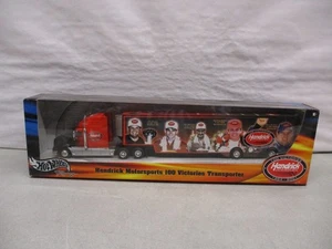2001 Hot Wheels Hendrick Motor Sport 100 Victories Transporter 1/64 - Bild 1 von 2