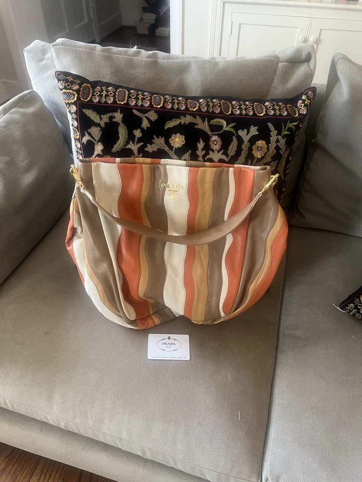 Bolso de Mano Prada Nappa Cuero Rayas M Cera+Deserto - ¡RARO! Foto 1 de 4