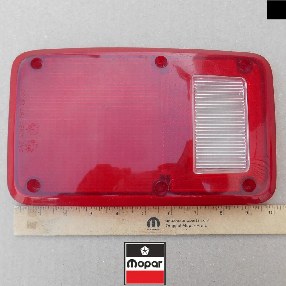 Lente de luz trasera genuina NOS MOPAR 4057792 para camioneta Dodge & Plymouth Vans 1979-93 Foto 1 de 4