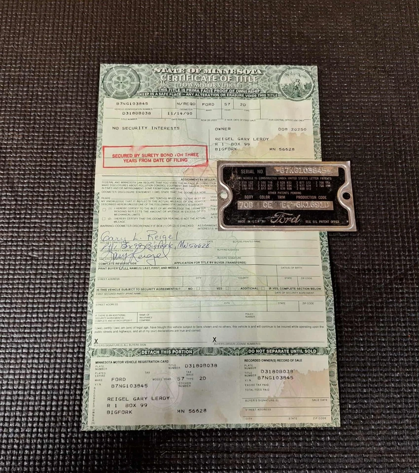 Ford Custom 300 1957 sedán de 2 puertas etiqueta de datos y papel se envía a todo el mundo Foto 1 de 2