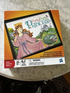 Pretty Pretty Princess Princess Game by Hasbro Gaming Jewelry Crown Set - Picture 1 of 4