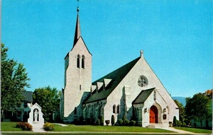 Postcard Christ The King Roman Catholic Church Rutland Vermont VT - Picture 1 of 2