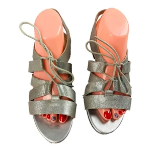 3683 Naturalizer Silver Leather Metallic Peep Toe Slingback Strappy Sandals 8.5M - Picture 1 of 7