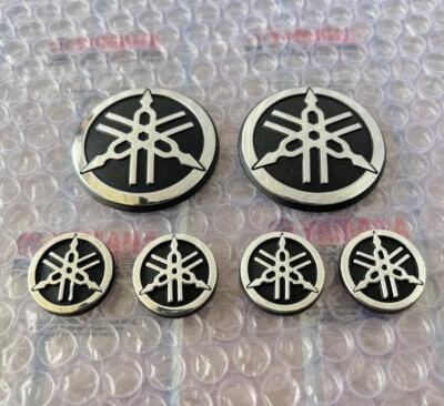 6x Insignia de horquilla de afinación 3D plateada 25 50 mm calcomanía emblema para tanque para R1 R6 R3 R7 Foto 1 de 3