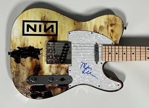 Trent Reznor NIN JSA Signed Autograph Guitar Custom - Imagen 1 de 7