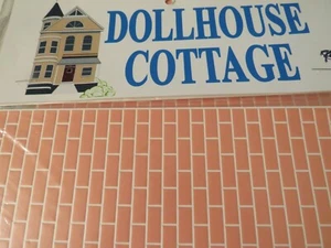 Puppenhaus Cottage Ziegel Blätter Neu im Paket (Kunststoff) 10-1/2" x 16" - Bild 1 von 2