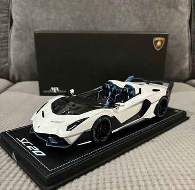 Lamborghini SC20 1/18 Mr Collection blanco brillante limitado con vitrina  Foto 1 de 4
