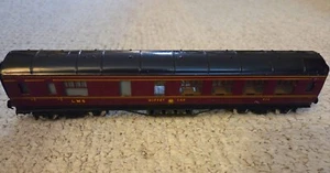 Hornby LMS (London, Midland and Scottish Railway) model Buffet Car (unboxed) - Picture 1 of 3