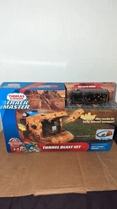 Fisher-Price Thomas & Friends TrackMaster motorisiertes Tunnel-Sprengzug-Gleisset - Bild 1 von 7