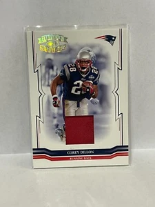 2005 Throwback Threads Patch #'d/25 - COREY DILLON - Picture 1 of 2
