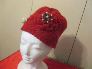 Rote Wollmütze im Beanie-Stil mit Wollakzent & Bling WEIHNACHTEN SPASS ERWACHSENE - Bild 1 von 3