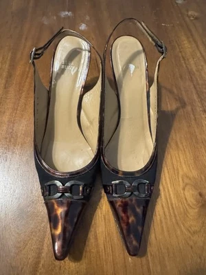 STUART WEITZMAN Women's Black Aspect Tortoise Shell Slingback Pumps Sz 10.5 N - Image 1 of 4