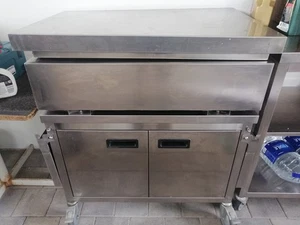 Profi-Edelstahl Holzkohlengrill und Schamottauskleidung und prakt. Zubehör  - Bild 1 von 15