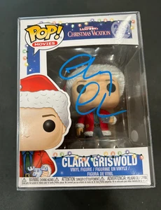 FUNKO POP Christmas Vacation CLARK GRISWOLD #242 Signed CHEVY CHASE - Picture 1 of 4