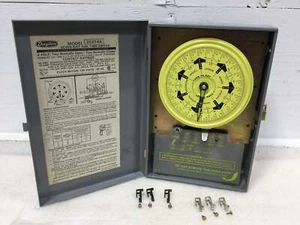 Dayton 2E214A 7 Day Dial Time Switch - with set of 3 INTERMATIC 156T1961A - Picture 1 of 7