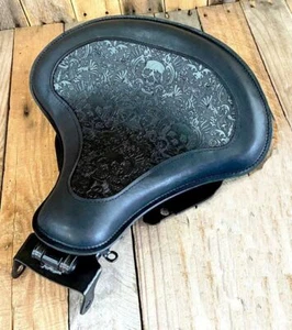 Harley Davidson Softal 2018-2022 asiento de tractor con resorte kit de montaje de cuero calavera - Imagen 1 de 10