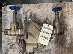 Watts 1 1/2" Reduced Pressure Zone Backflow Preventer NO. 909 - Picture 1 of 5
