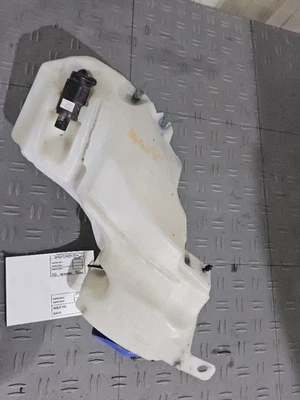 Depósito de lavado para camioneta Ford F150 15-17 3581130 Foto 1 de 4