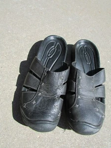 Keen schwarze Leder-Slipper geschlossene runde Spitze Größe 7,5 (38) - Bild 1 von 6