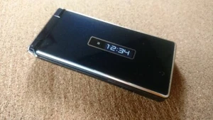 SHARP AQUOS KEITAI SH-06G White DOCOMO Android Flip Phone Used - Picture 1 of 3