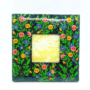 "Marco de madera pintado a mano Anthropologie negro flores brillantes cuadrado 7""x7""" - Imagen 1 de 5