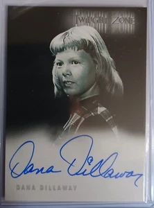 Twilight Zone 2004 Series 4 autograph Card A-78 Dana Dillaway - Picture 1 of 1