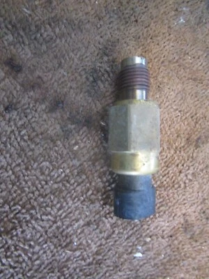 Harley-Davidson 2013 FLHTCUTG TRI Glide culata sensor de temperatura Foto 1 de 2