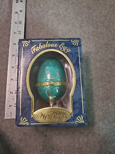 MY TREASURE FABELHAFT BLAU/BLAUGRÜNES EI ECHTES PORZELLAN HANDBEMALTE GOLDVERKLEIDUNG - Bild 1 von 5