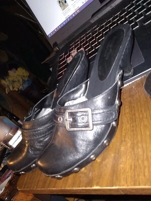 Vera Wang Latte sz 6 Blk Buckle Stud Slide Kitten Heel Leather Sandal🎅NEW OTHER - Image 1 of 4