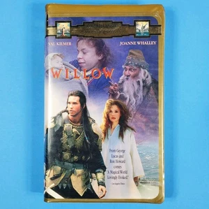 Willow VHS 1988 Clamshell Val Kilmer Whalley Fantasy Adventure Family Collection - Imagen 1 de 7