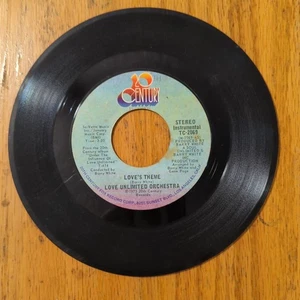 Love Unlimited Orchestra - Love's Theme/Sweet Moments (vinyle 45 tours 1973) TC-2069 - Photo 1/2