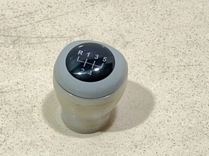 KIA SOUL CRDI 5 SPEED MANUAL GEAR SELECTOR GEARSTICK SHIFTER KNOB 2008-14 - Picture 1 of 7