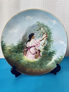 Antiguo plato de porcelana Victoria Schmidt “Cerezas” firmado por Hans Zatzka - Imagen 1 de 10