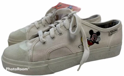 NOVO tênis Disney Mickey Mouse para crianças tamanho 4 crianças - Imagem 1 de 4