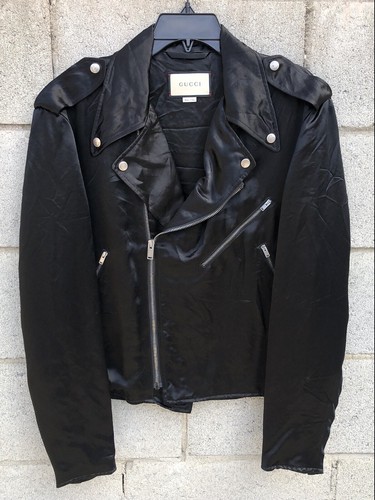 Giacca biker Gucci Farmacia in raso con ricamo nera nuova senza etichette $4500 Gucci taglia 44